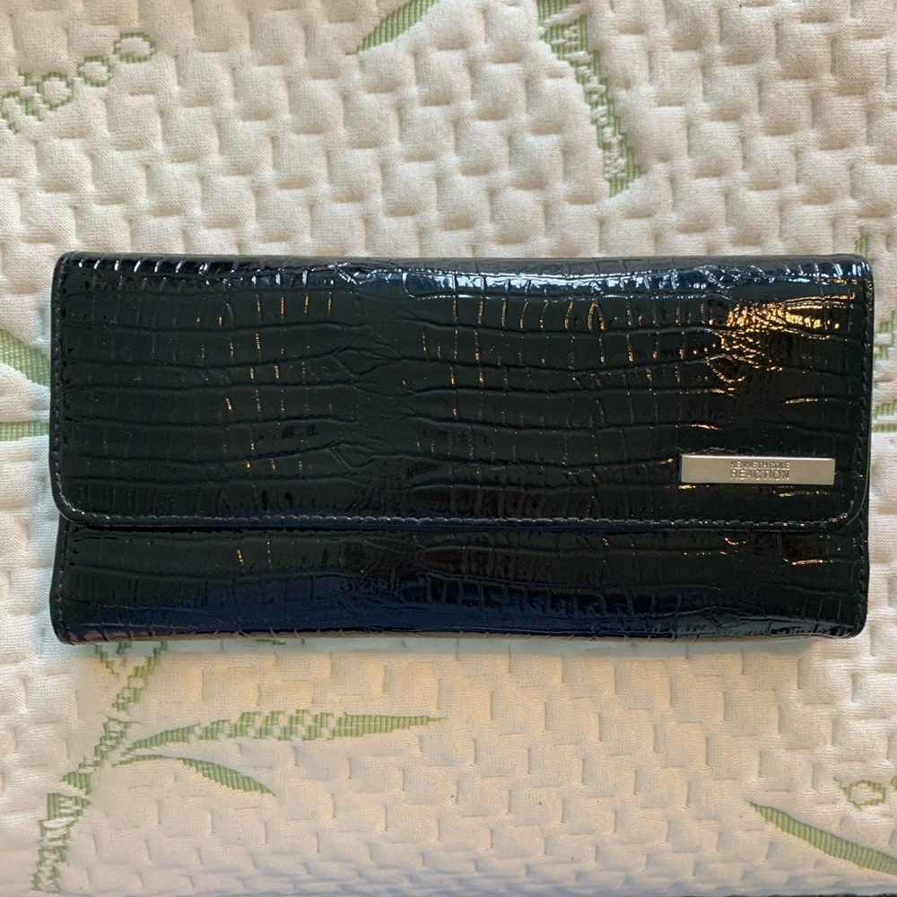 Kenneth Cole wallet